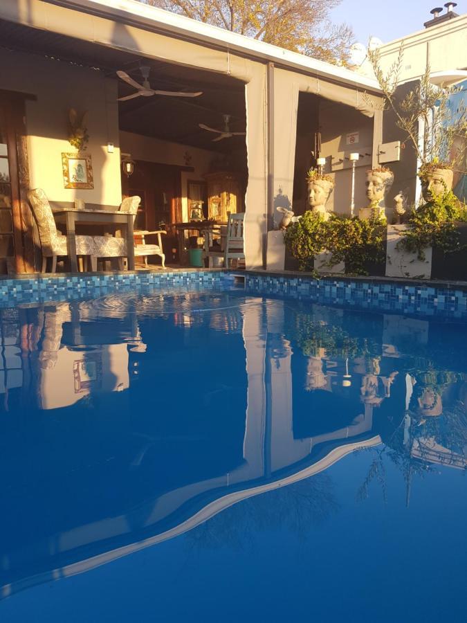 The Place Guesthouse ปาเรส ภายนอก รูปภาพ