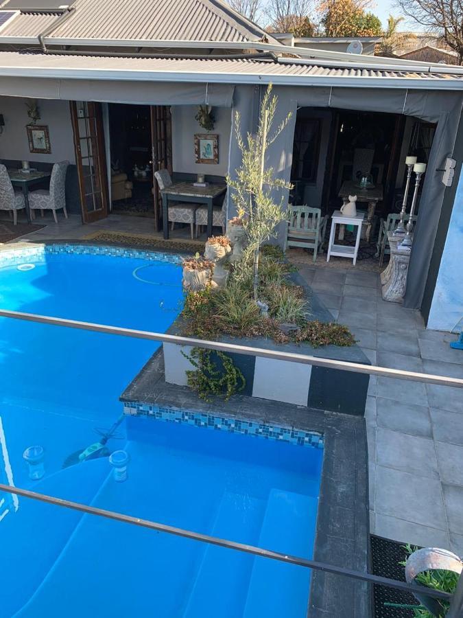 The Place Guesthouse ปาเรส ภายนอก รูปภาพ