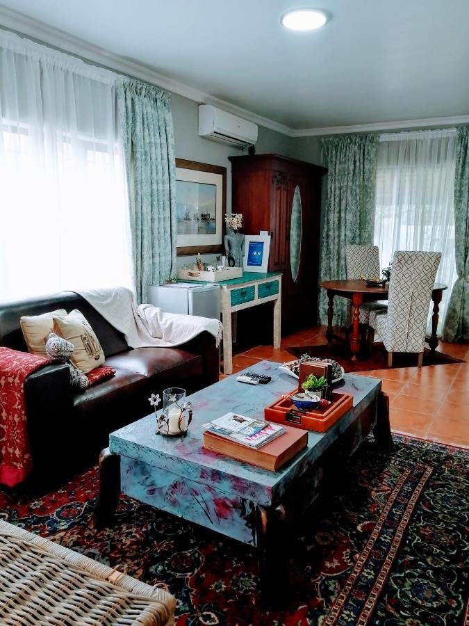 The Place Guesthouse ปาเรส ภายนอก รูปภาพ