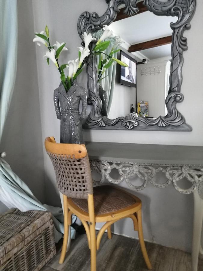 The Place Guesthouse ปาเรส ภายนอก รูปภาพ