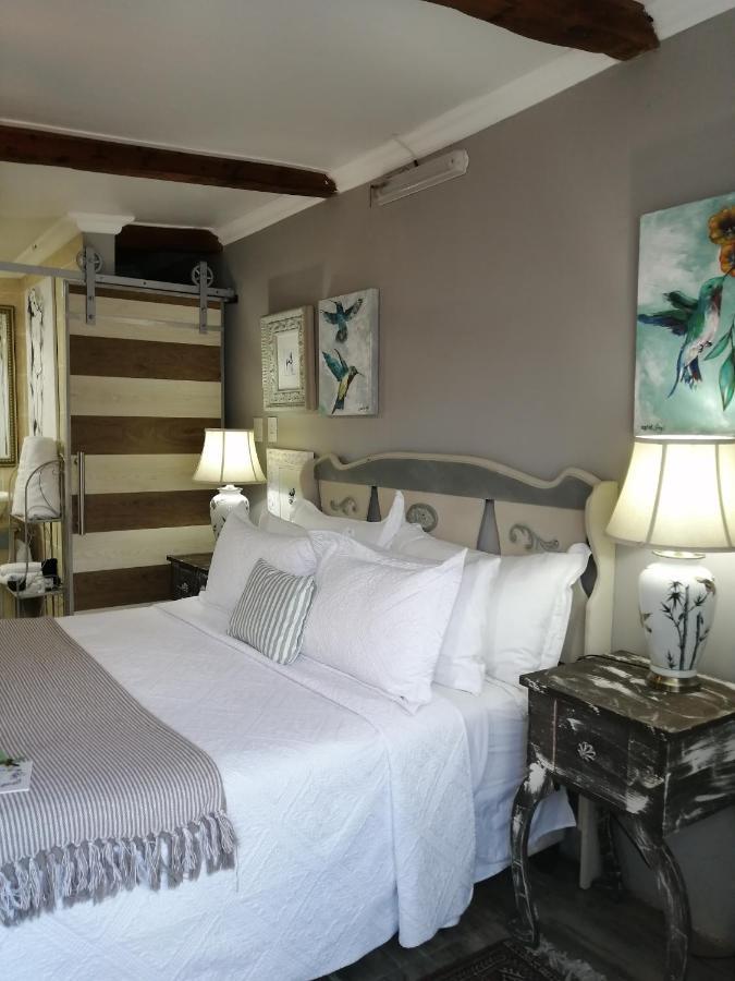 The Place Guesthouse ปาเรส ภายนอก รูปภาพ